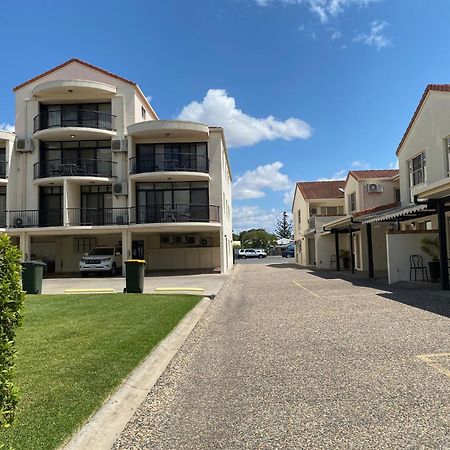 City Ville Apartments And Motel Rockhampton Exterior foto