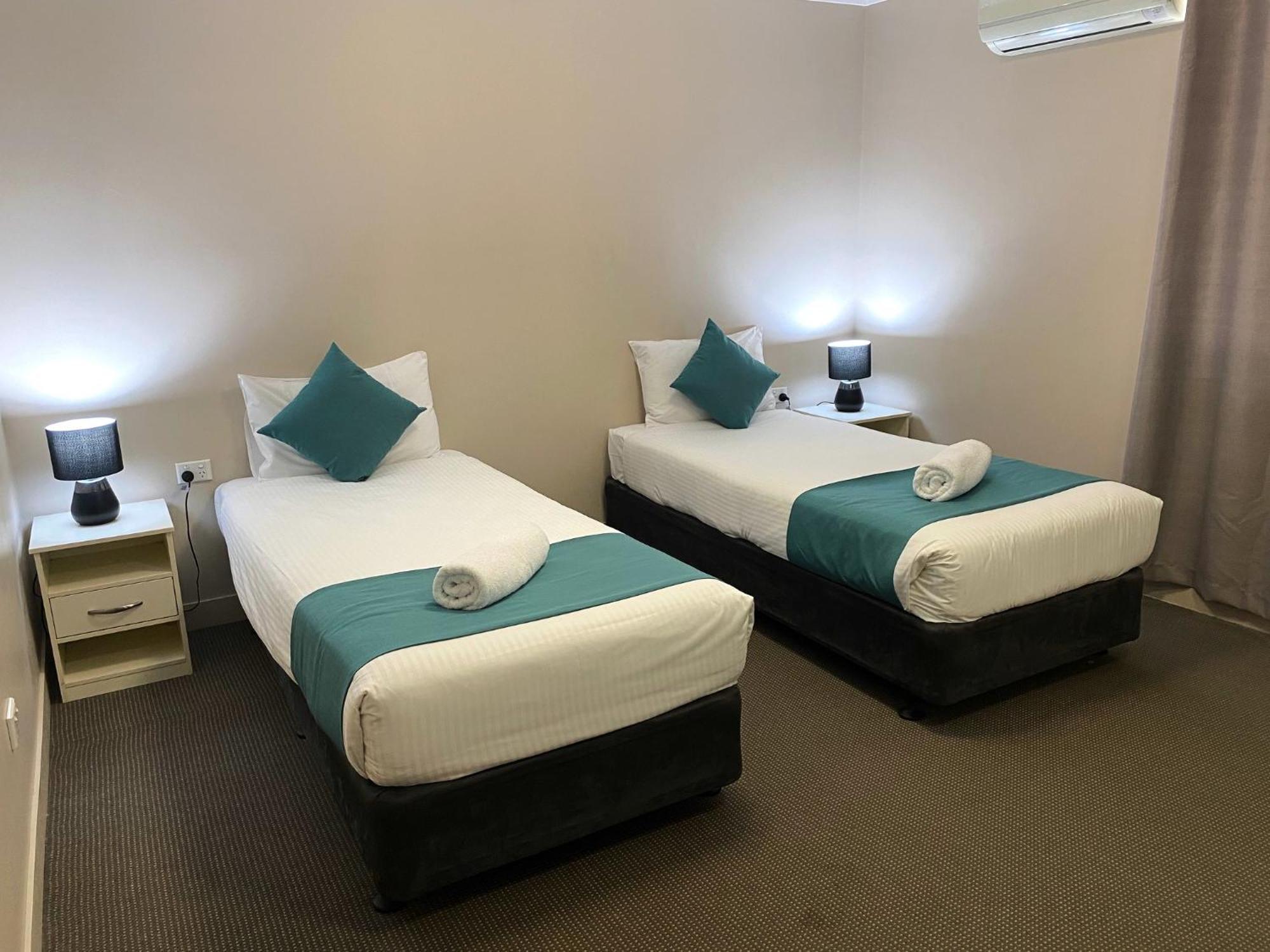 City Ville Apartments And Motel Rockhampton Quarto foto