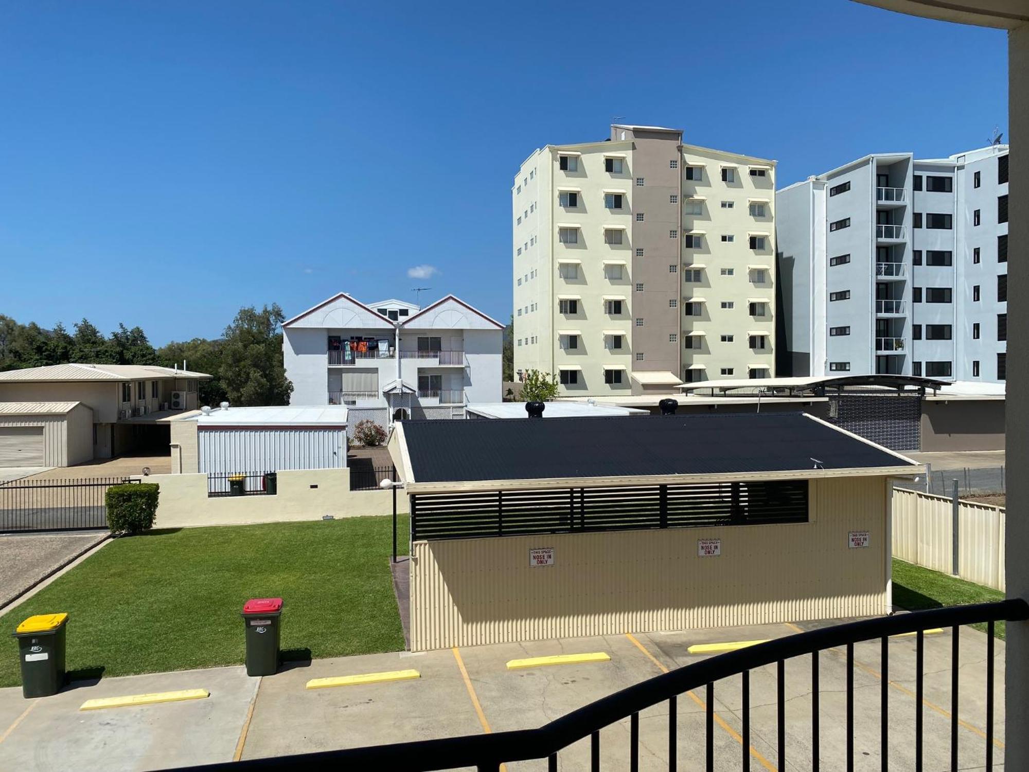 City Ville Apartments And Motel Rockhampton Quarto foto