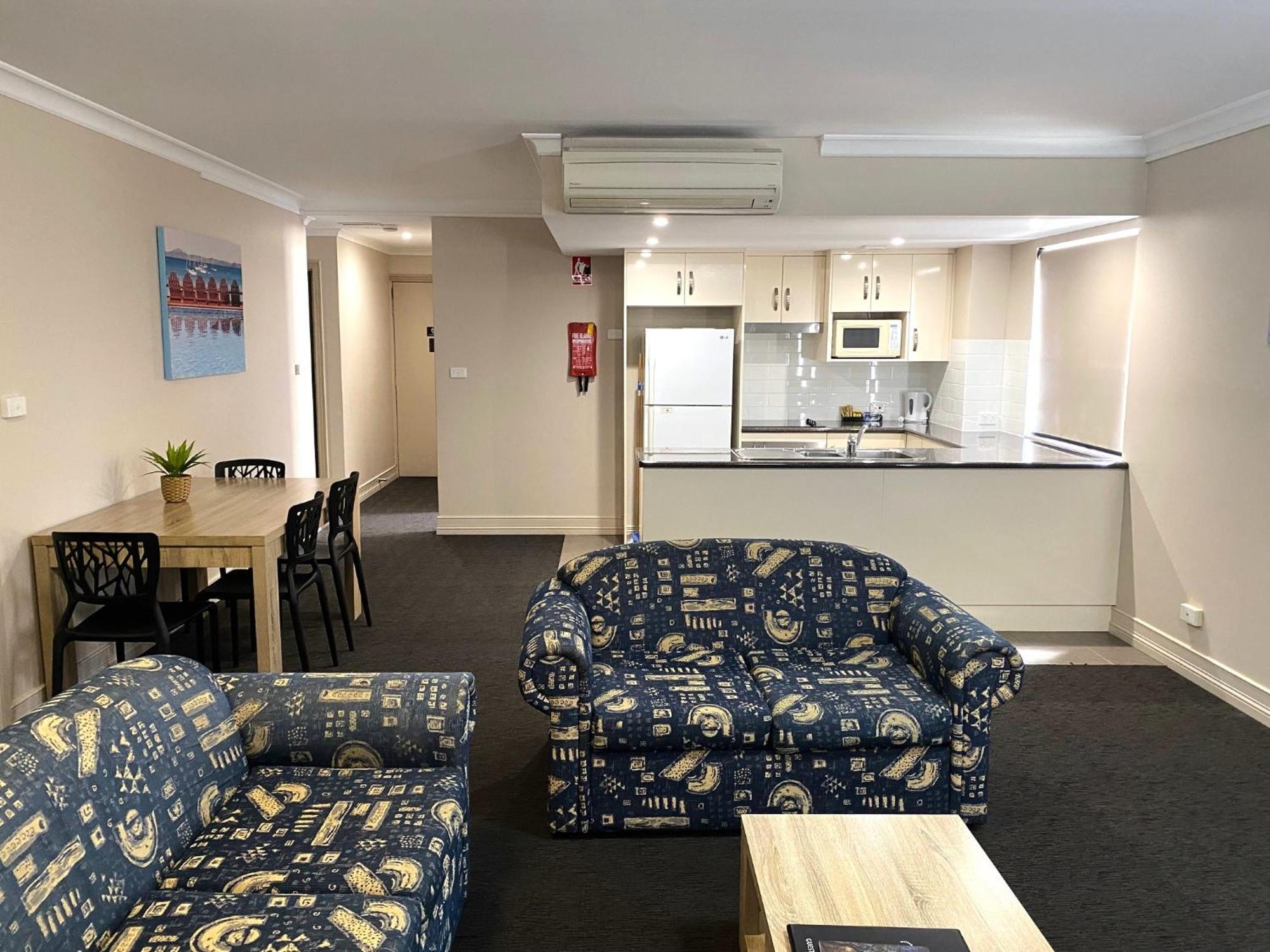 City Ville Apartments And Motel Rockhampton Quarto foto