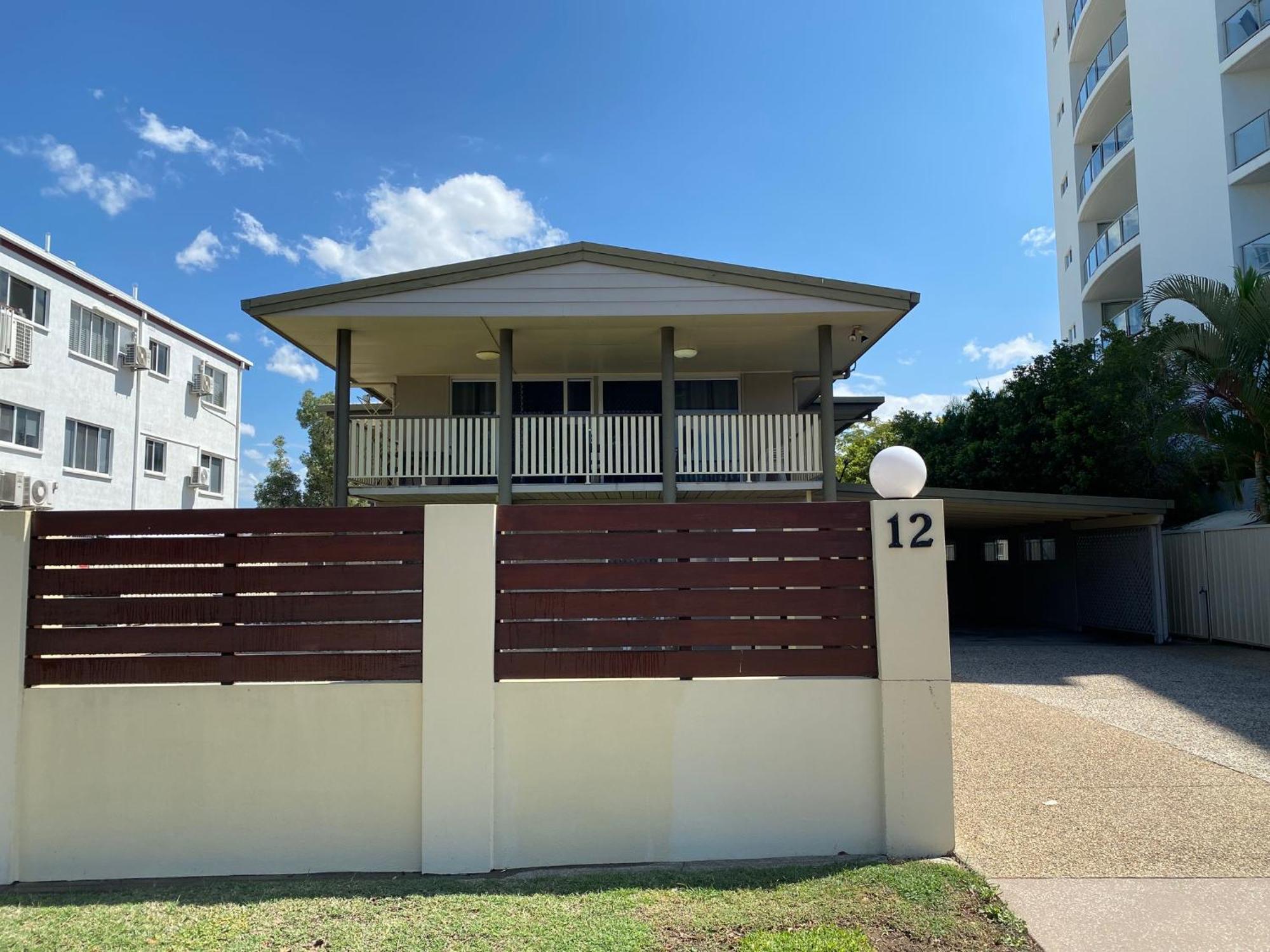 City Ville Apartments And Motel Rockhampton Quarto foto